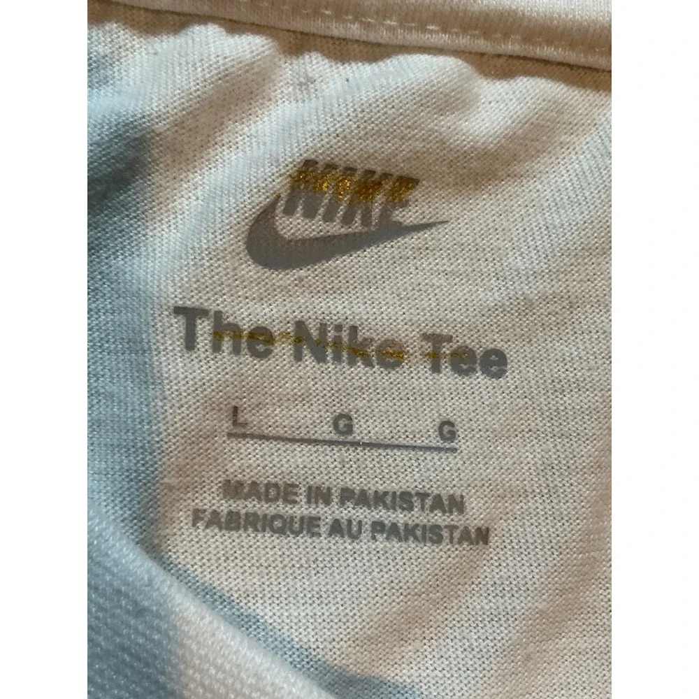 Nike graphic shirts